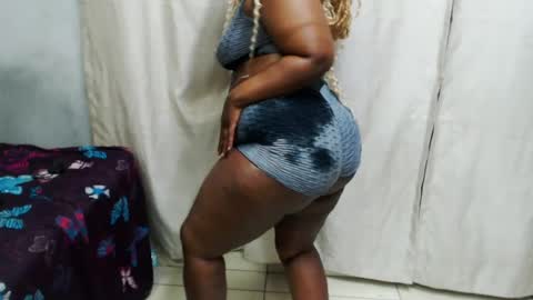 Snapshot of curvydarkfatass chatting on 13, 7, 2026 curvydarkfatass online show from 13, 7, 2026