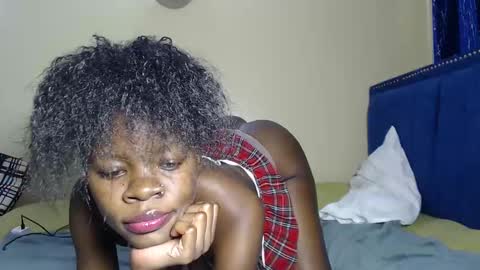 Snapshot of curvyjoan chatting on 31, 10, 2025 curvyjoan online show from 31, 10, 2025