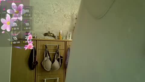 Curvy online show from 9, 4, 2026