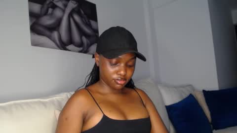 Snapshot of cute_ass18 chatting on 29, 1, 2025 Liya online show from 29, 1, 2025