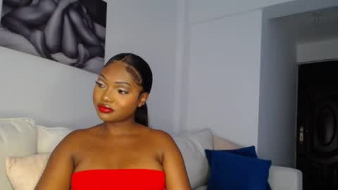 Snapshot of cute_ass18 chatting on 4, 2, 2025 Liya online show from 4, 2, 2025