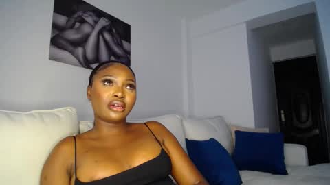 Snapshot of cute_ass18 chatting on 6, 2, 2025 Liya online show from 6, 2, 2025