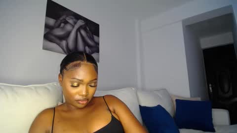 Snapshot of cute_ass18 chatting on 6, 2, 2025 Liya online show from 6, 2, 2025