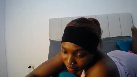 Snapshot of cute_ass18 chatting on 1, 10, 2025 Liya online show from 1, 10, 2025