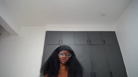 Snapshot of cute_ass18 chatting on 16, 6, 2026 Liya online show from 16, 6, 2026