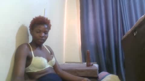 Snapshot of cute_banice chatting on 5, 1, 2025 cute_banice online show from 5, 1, 2025