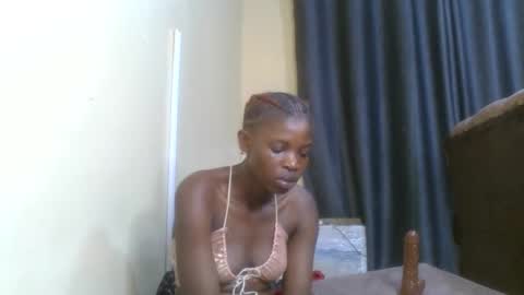 Snapshot of cute_banice chatting on 6, 1, 2025 cute_banice online show from 6, 1, 2025