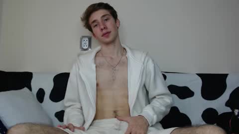 Snapshot of cute_brian chatting on 9, 9, 2025 Im Brian online show from 9, 9, 2025