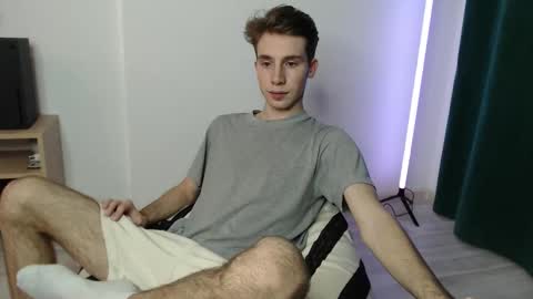 Snapshot of cute_brian chatting on 5, 11, 2025 Im Brian online show from 5, 11, 2025