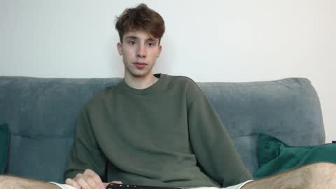 Snapshot of cute_brian chatting on 6, 11, 2025 Im Brian online show from 6, 11, 2025