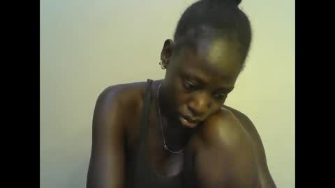 cute_doria online show from 23, 2, 2025