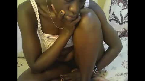 cute_doria online show from 6, 3, 2025