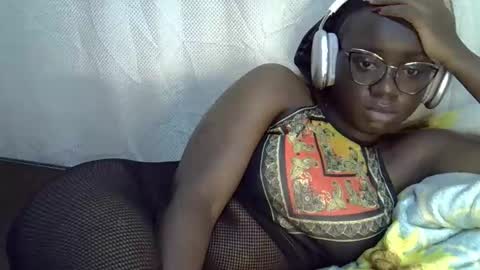 Snapshot of cute_gee chatting on 4, 5, 2026 daddysdoll online show from 4, 5, 2026