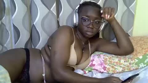 Snapshot of cute_gee chatting on 20, 5, 2026 daddysdoll online show from 20, 5, 2026