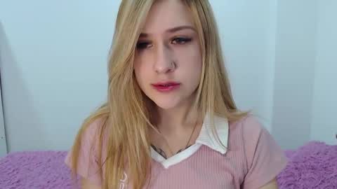 Snapshot of cute_isaa chatting on 23, 2, 2025 Isabella online show from 23, 2, 2025