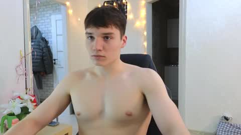 Snapshot of cute_junk chatting on 22, 2, 2025 Kite and Jack online show from 22, 2, 2025