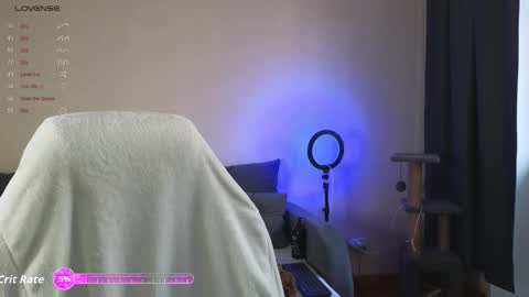 Snapshot of cute_junk chatting on 15, 11, 2025 Kite and Jack online show from 15, 11, 2025