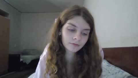 cute_kitte online show from 21, 12, 2024