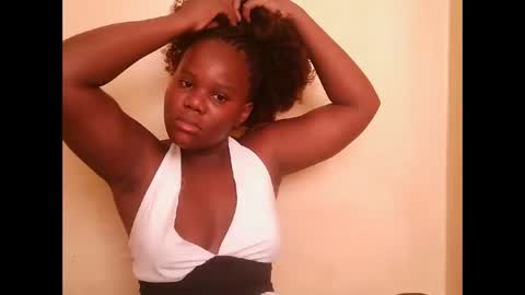 cute_latifah online show from 10, 2, 2026