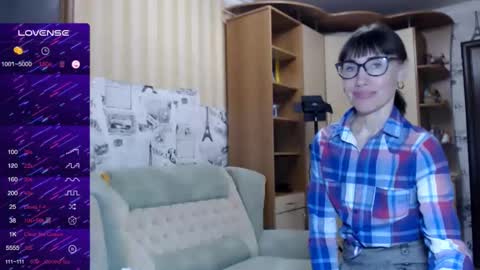 cute_lion_ online show from 2, 1, 2025