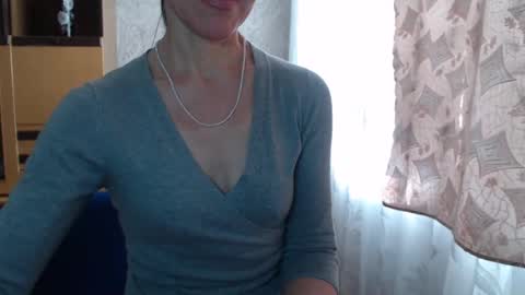 cute_lion_ online show from 5, 2, 2025