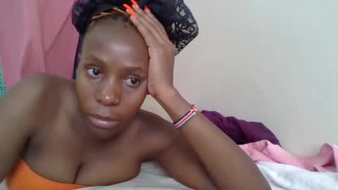 cute_lizah online show from 25, 2, 2025