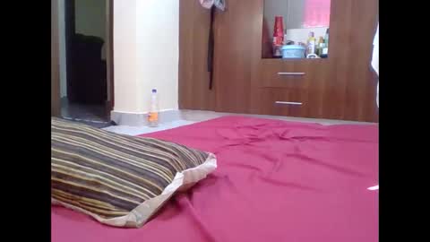cute_lizah online show from 19, 10, 2025