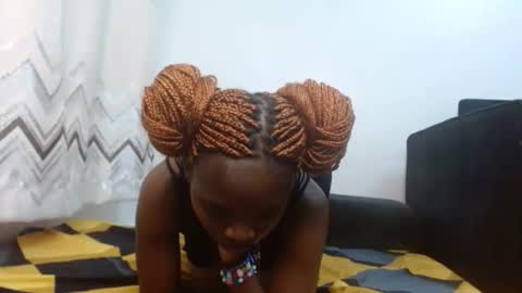 cute_lorna online show from 10, 3, 2026