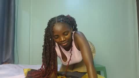 cute_lorna online show from 14, 4, 2026