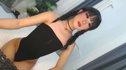 Snapshot of cute_maloi chatting on 24, 4, 2026 Jane online show from 24, 4, 2026