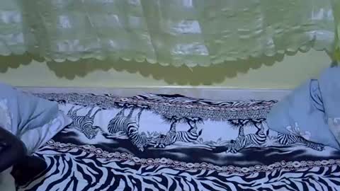 Snapshot of cute_maya1 chatting on 17, 9, 2025 Sweetebony online show from 17, 9, 2025