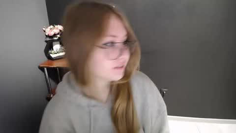 Veronica online show from 10, 11, 2025