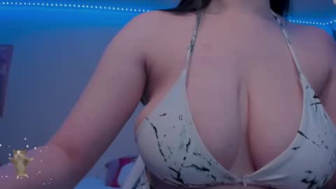 Snapshot of cute_redface_ chatting on 11, 12, 2024 Bb online show from 11, 12, 2024