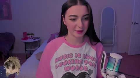 Snapshot of cute_redface_ chatting on 12, 12, 2024 Bb online show from 12, 12, 2024