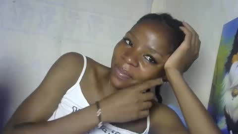Snapshot of cute_sexy3 chatting on 5, 3, 2025 SHARON online show from 5, 3, 2025