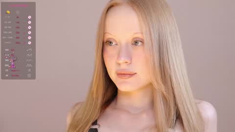 Snapshot of cute_shine chatting on 24, 12, 2024  Hey im Kristina Thank you for your support  online show from 24, 12, 2024