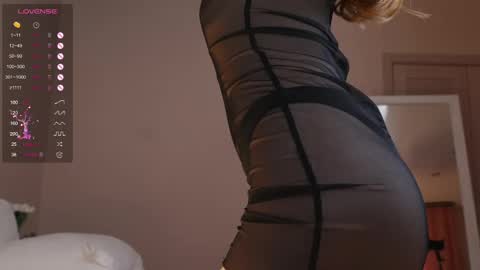 Snapshot of cute_shine chatting on 17, 2, 2025  Hey im Kristina Thank you for your support  online show from 17, 2, 2025