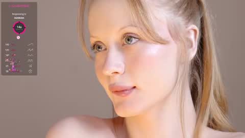 Snapshot of cute_shine chatting on 17, 2, 2025  Hey im Kristina Thank you for your support  online show from 17, 2, 2025