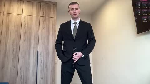 cute_skywalker online show from 5, 3, 2026