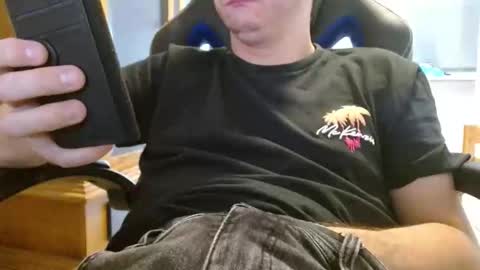 Cuteboy090 online show from 31, 5, 2026