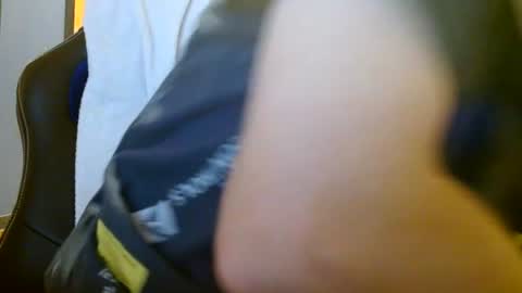 Snapshot of cuteboy090 chatting on 20, 6, 2026 Cuteboy090 online show from 20, 6, 2026