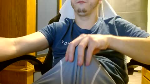 Snapshot of cuteboy090 chatting on 22, 6, 2026 Cuteboy090 online show from 22, 6, 2026