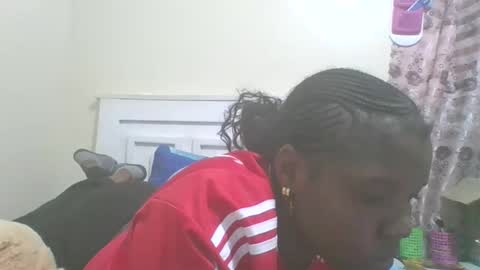 cutebrown086 online show from 4, 12, 2024