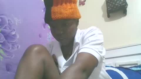 cutebrown086 online show from 5, 1, 2025