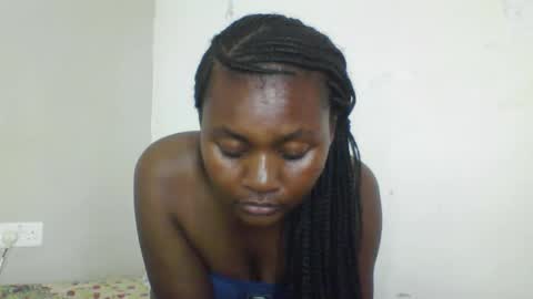 cutecaramela online show from 16, 4, 2026