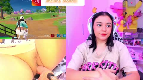 Cinna independent model online show from 3, 2, 2025