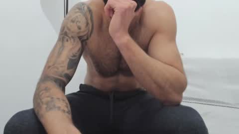 Snapshot of cuteeboy chatting on 17, 2, 2025 cuteeboy online show from 17, 2, 2025