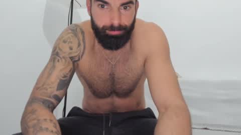 Snapshot of cuteeboy chatting on 19, 2, 2025 cuteeboy online show from 19, 2, 2025