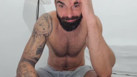 Snapshot of cuteeboy chatting on 19, 2, 2025 cuteeboy online show from 19, 2, 2025