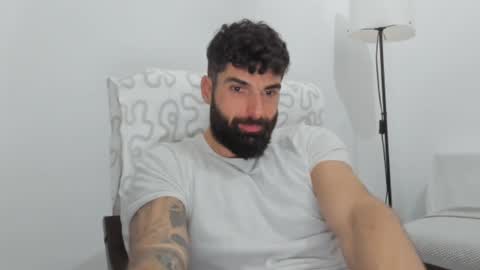 Snapshot of cuteeboy chatting on 26, 2, 2025 cuteeboy online show from 26, 2, 2025